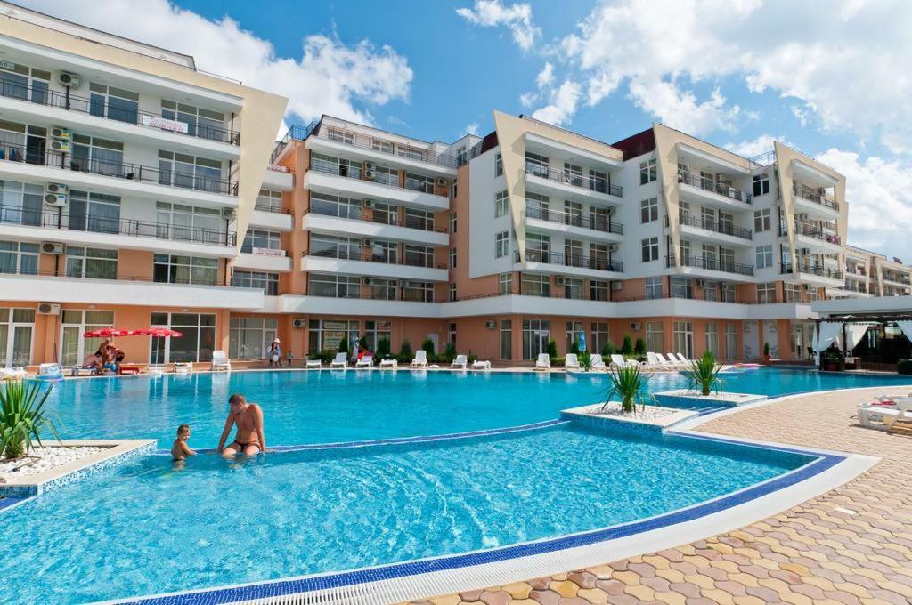 Grand Kameliq Apartment Sunny Beach Exterior photo